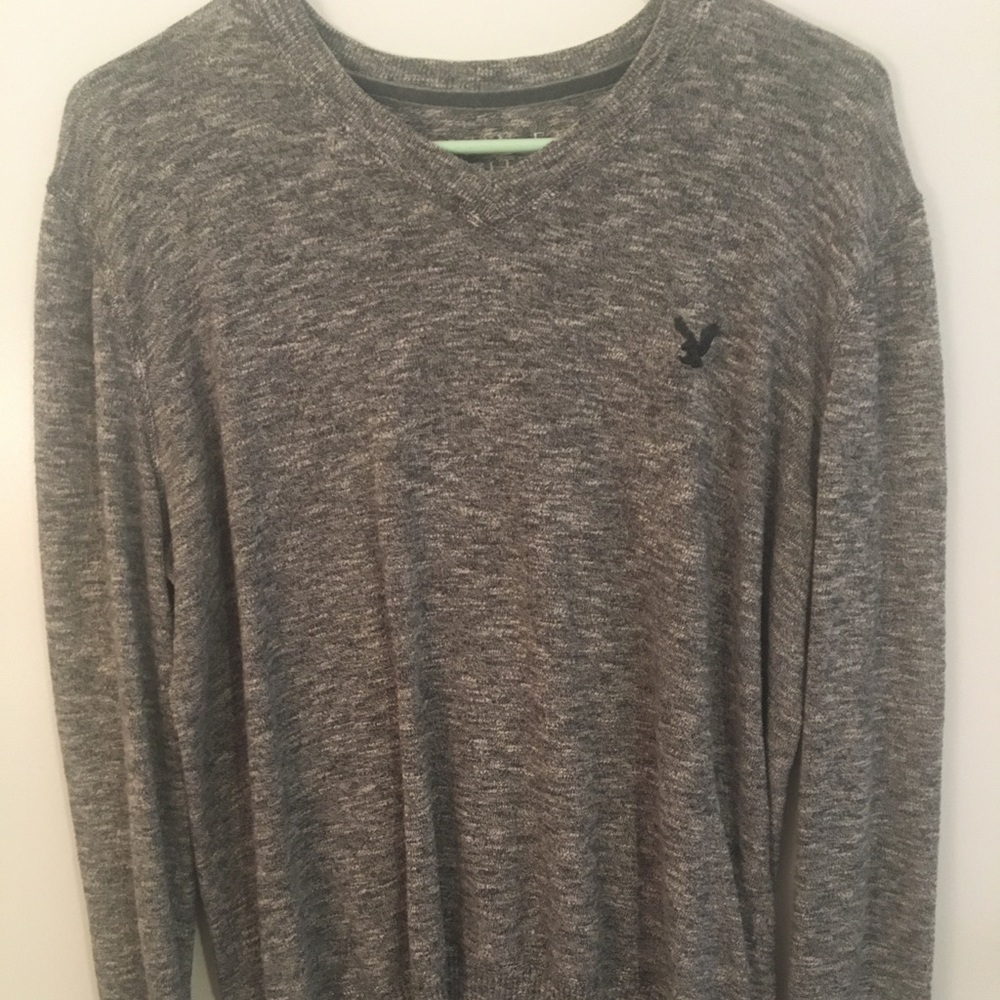 American Eagle Long Sleeved V-Neck Sweater